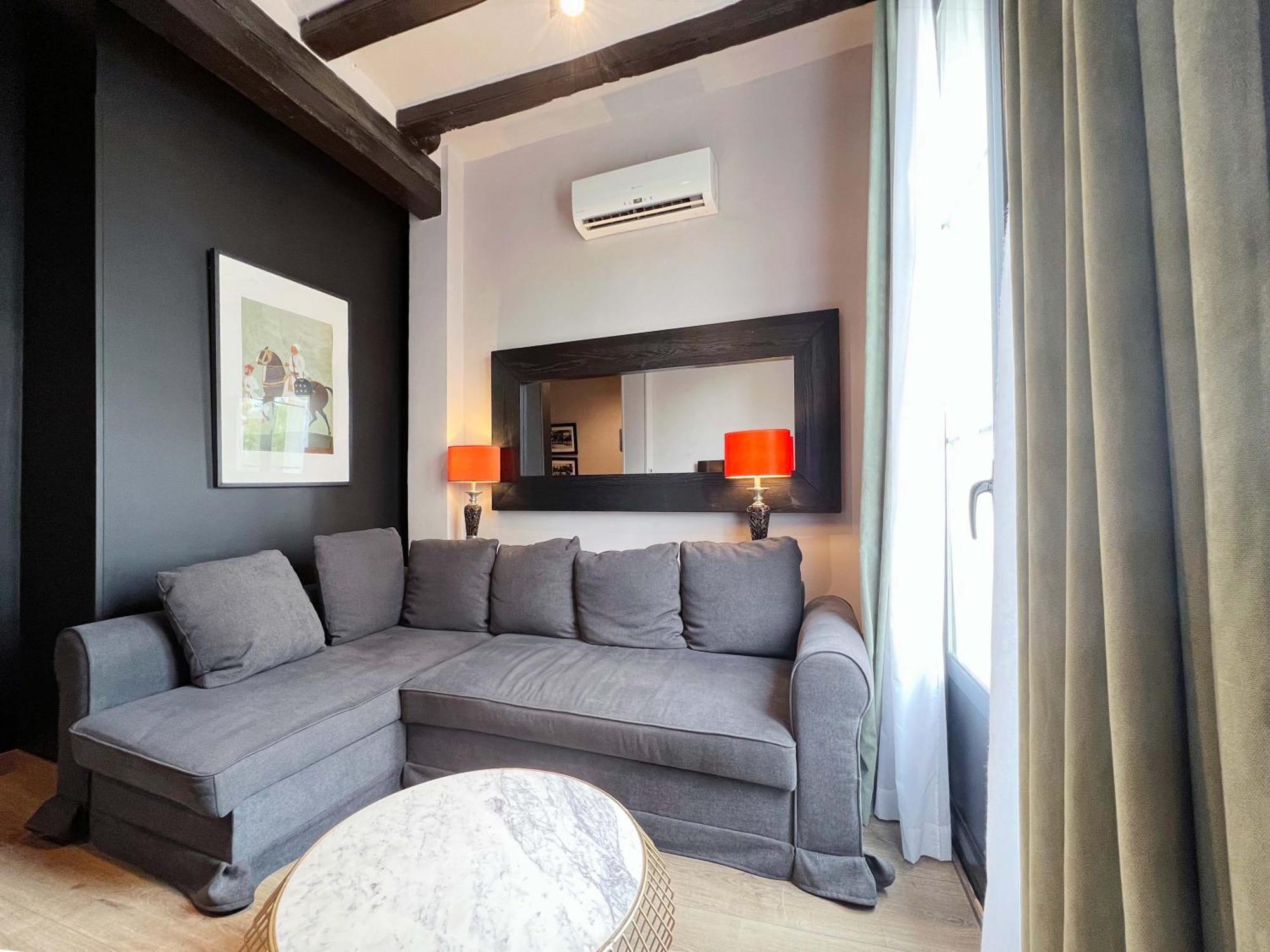 U-nique Est Apartament